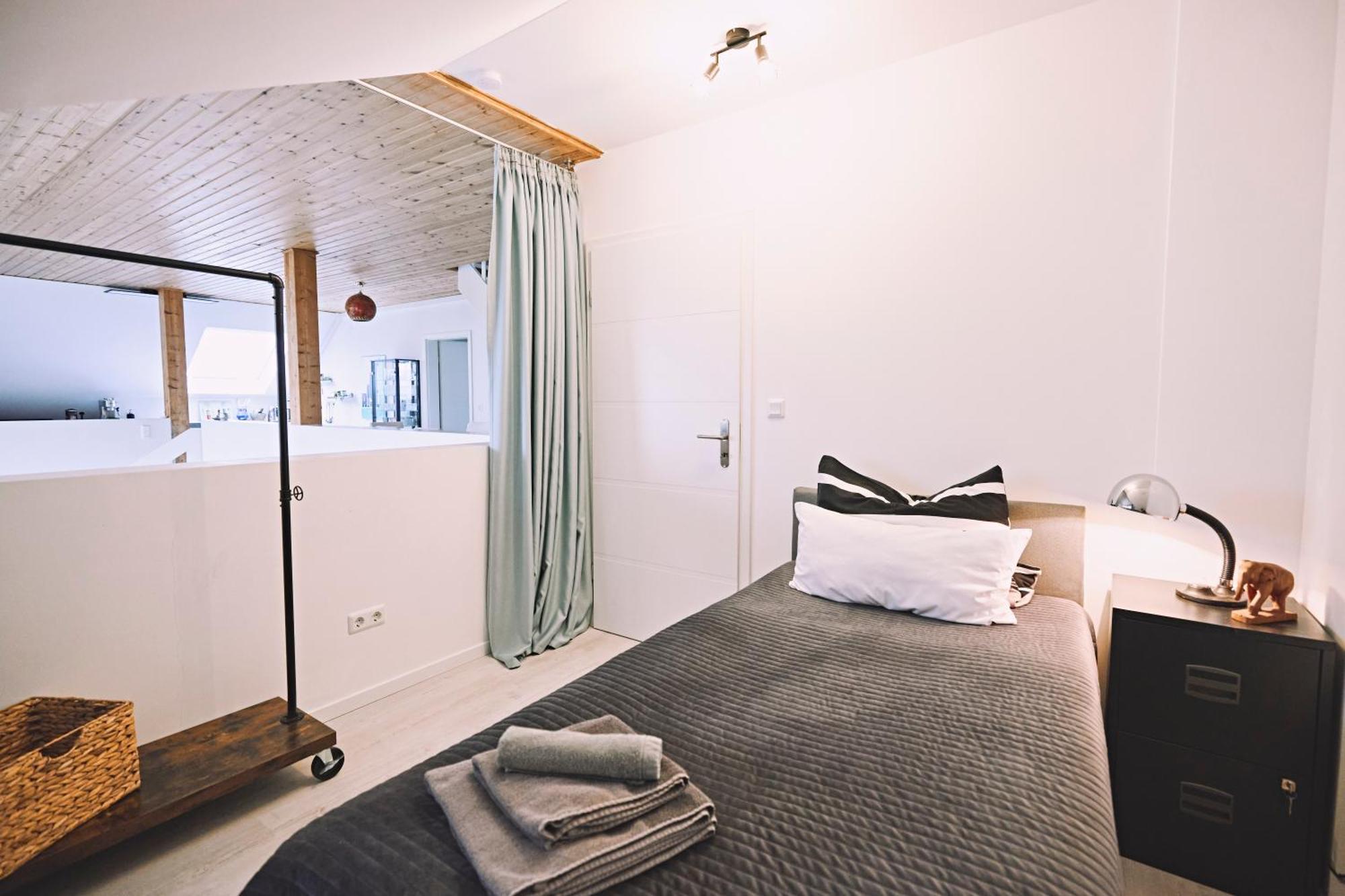 Bildstein'S "Kathmandu" Apartment Langenfeld  Ngoại thất bức ảnh