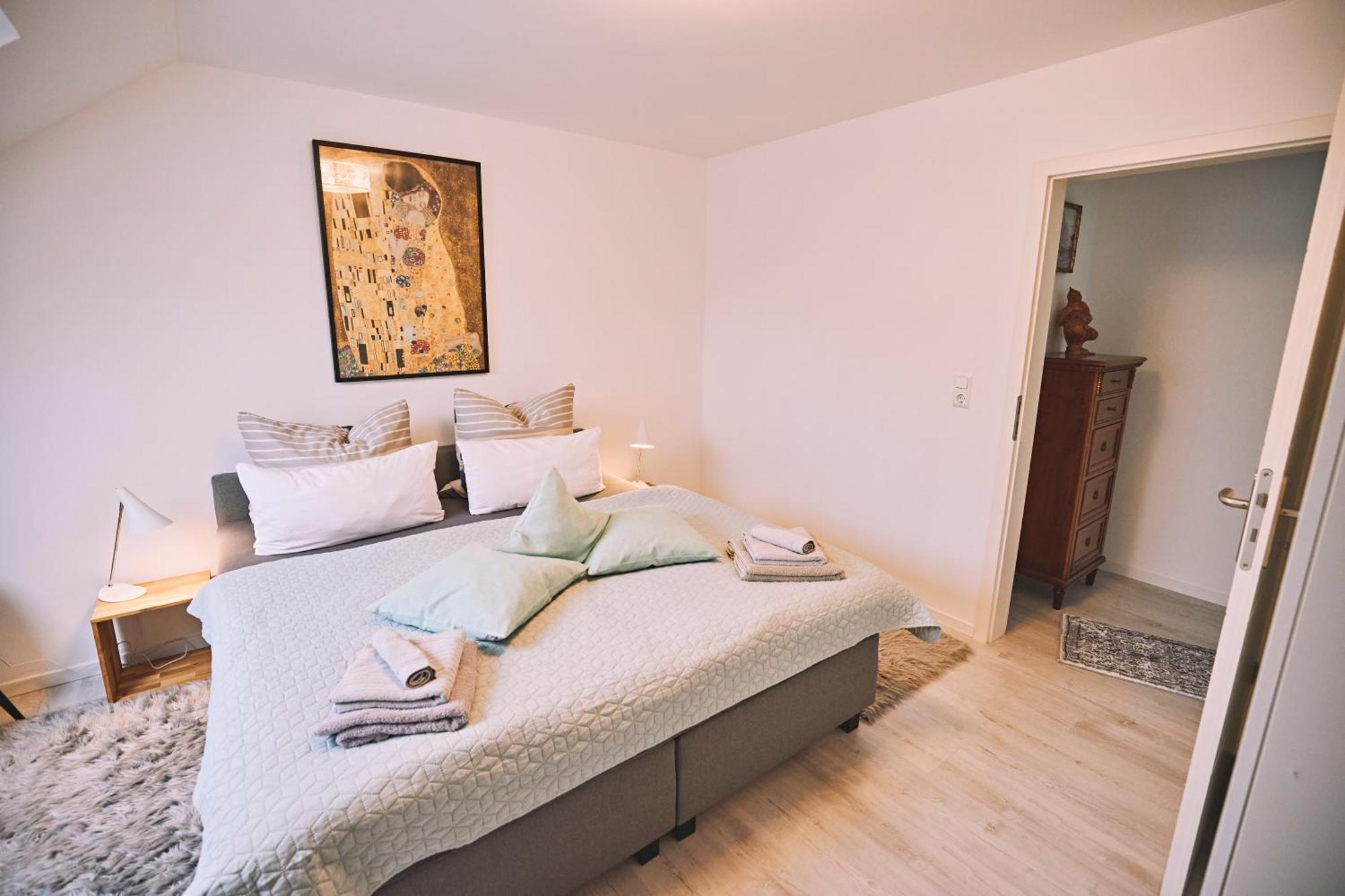 Bildstein'S "Kathmandu" Apartment Langenfeld  Ngoại thất bức ảnh