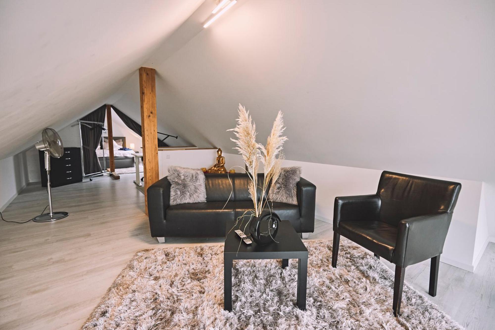 Bildstein'S "Kathmandu" Apartment Langenfeld  Ngoại thất bức ảnh